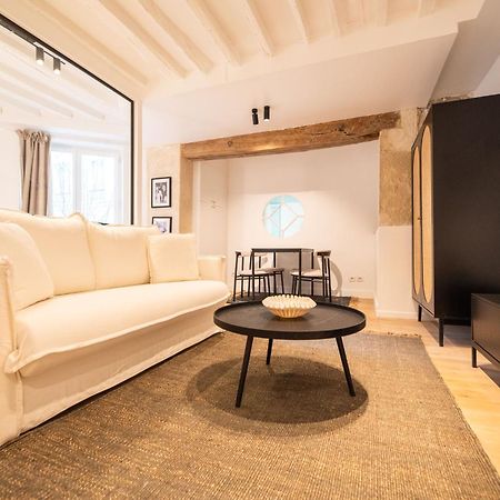 パリCosy Nest In Saint Germainアパートメント エクステリア 写真
