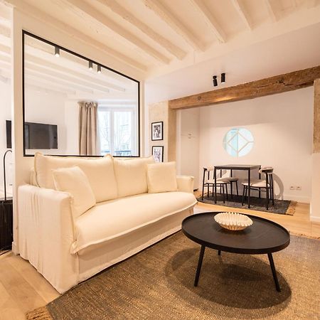 パリCosy Nest In Saint Germainアパートメント エクステリア 写真